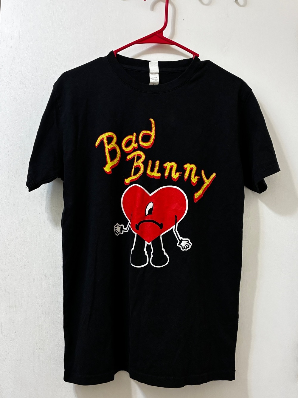 Bad Bunny World's Hottest Tour
Stadium Tour 2022 Black Graphic T-
Shirt Mens M